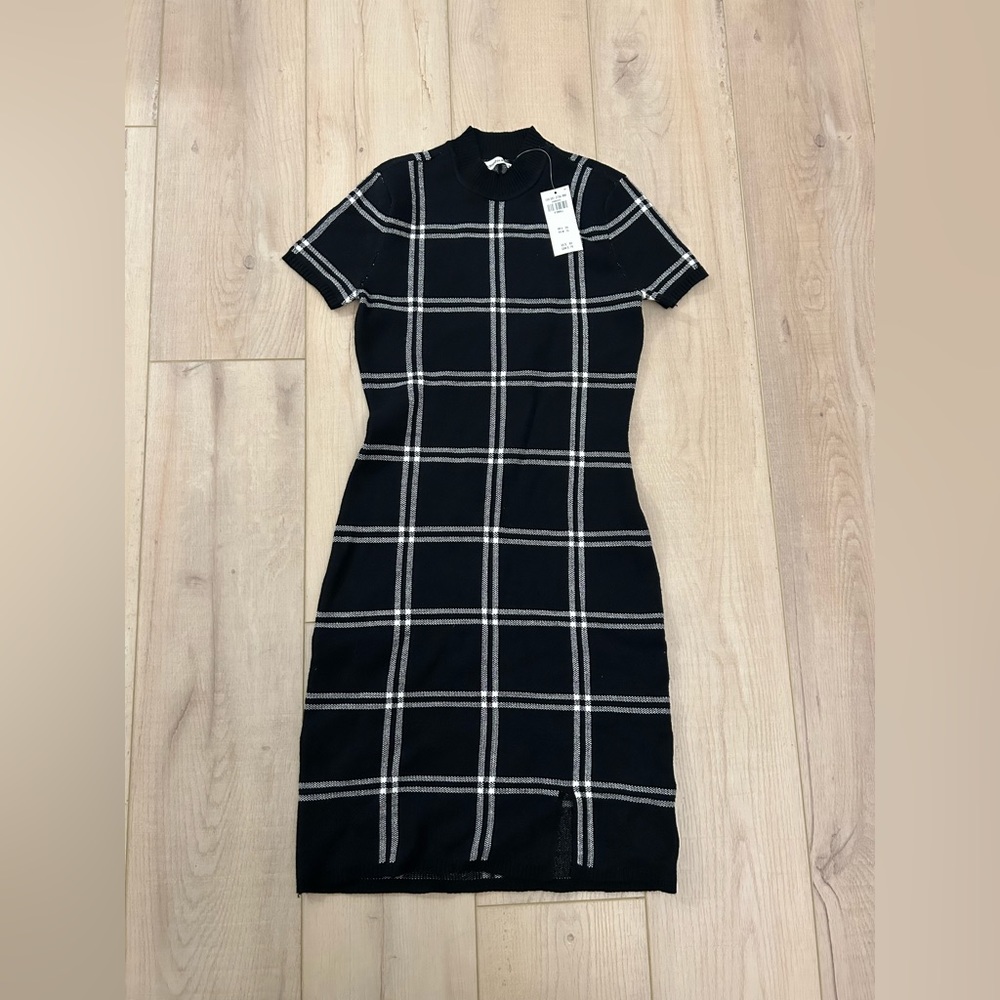 Abercrombie & Fitch | mini sweater dress short sleeve mock neck